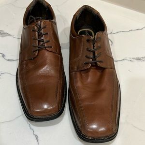 Dockers brown leather shoes 👞